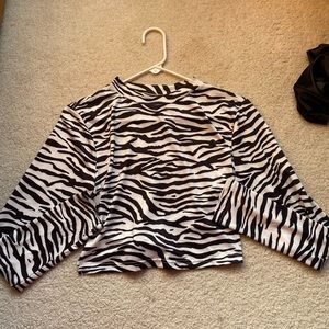 Open Back zebra long sleeve top. Size Small